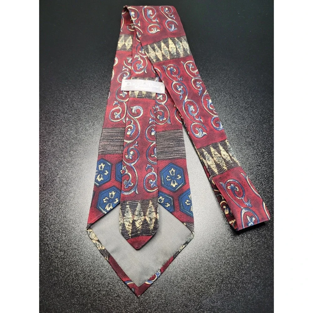Christian Dior Men's Necktie Burgundy Geometric Silk 3.75 x 57 Excellent